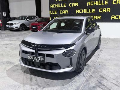 Usata Lancia Ypsilon 101 CV (74 kW) 2025 Grigio Utilitaria