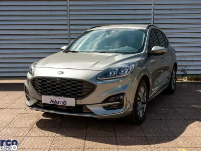 Usata Ford Kuga ST-Line X 201 CV (147 kW) 2023 Solar silver SUV
