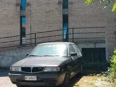 Usata Lancia 2000 90 CV (66 kW) 1993 Marrone Berlina