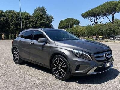 Mercedes GLA220