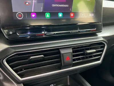 Usata Seat Leon Style 150 CV (110 kW) 2021 Argento Station wagon
