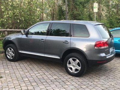 Usata VW Touareg 174 CV (127 kW) 2008 Grigio SUV