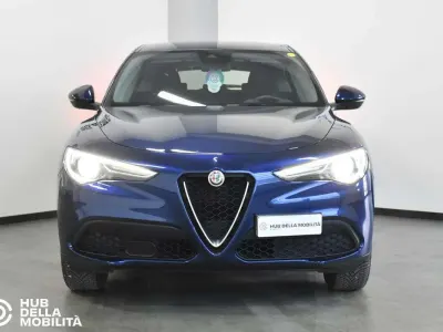 Usata Alfa Romeo Stelvio Business 190 CV (139 kW) 2021 Blu SUV