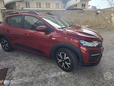 Usata Dacia Sandero Comfort 90 CV (66 kW) 2022 Rosso Berlina