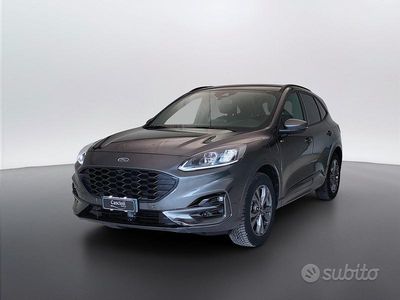 Begagnad Ford Kuga ST-Line X 152 HK (111 kW) 2023 Grå SUV