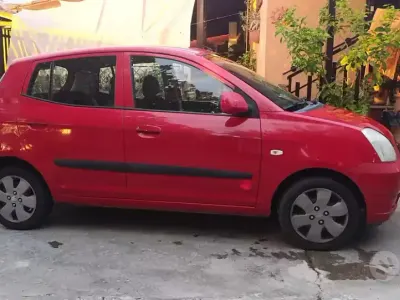 Usata Kia Picanto 61 CV (44 kW) 2005 Rosso Utilitaria