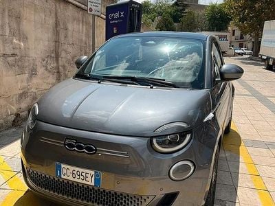 Używany Fiat 500e 75 kW (102 KM) 2021 Szary Sedan/Limuzyna