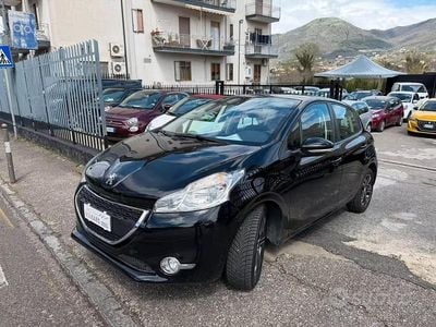 Brugt Peugeot 208 Allure 68 HK (50 kW) 2014 Sort Hatchback