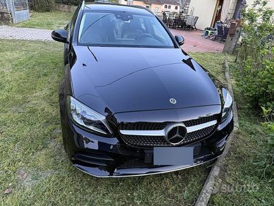 Usata Mercedes C220 194 CV (142 kW) 2019 Nero Station wagon