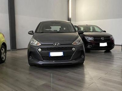 Usata Hyundai i10 Style 66 CV (48 kW) 2017 Grigio Utilitaria