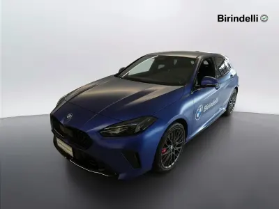 Usata BMW 118 Shadowline 149 CV (109 kW) 2025 Frozen portimao blue metallizzato Utilitaria