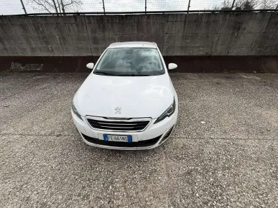 Usata Peugeot 308 SW Sport 163 CV (119 kW) 2016 Station wagon