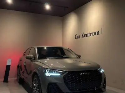 Usata Audi Q3 Sportback Ambiente 150 CV (110 kW) 2023 Grigio SUV