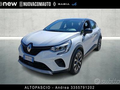 Begagnad Renault Captur Evolution 145 HK (106 kW) 2023 Vit SUV