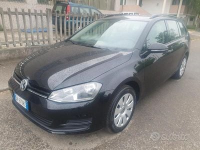 Usata VW Golf VII Highline 115 CV (84 kW) 2014 Nero Station wagon