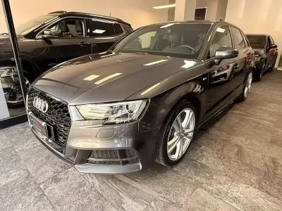 Usata Audi A3 S-Line 110 CV (80 kW) 2017 Grigio Berlina