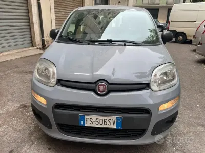 Usata Fiat Panda Easy 95 CV (69 kW) 2018 Grigio Utilitaria
