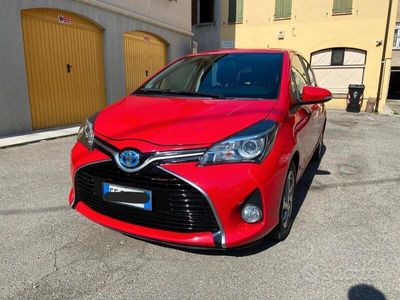 usata Toyota Yaris Hybrid Yaris 1.5 Hybrid 5 porte Trend "Red Edition"