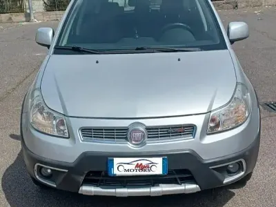 Usata Fiat Sedici Emotion 135 CV (99 kW) 2011 Grigio SUV