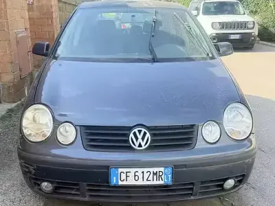 Usata VW Polo 64 CV (47 kW) 2003 Grigio Berlina