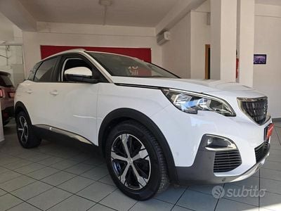 Usata Peugeot 3008 Allure 119 CV (87 kW) 2017 Bianco SUV