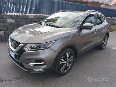 Usata Nissan Qashqai Tekna 110 CV (80 kW) 2019 Grigio SUV