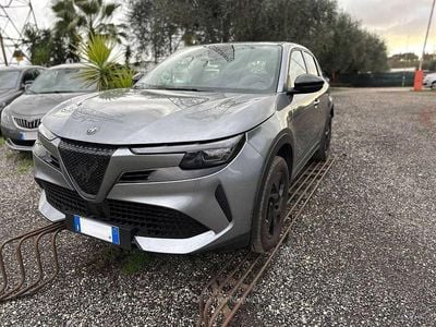 Usata Alfa Romeo Junior 136 CV (100 kW) 2025 Gray SUV
