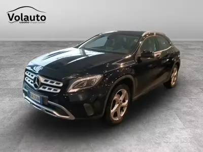 Usata Mercedes GLA200 136 CV (100 kW) 2019 Nero SUV