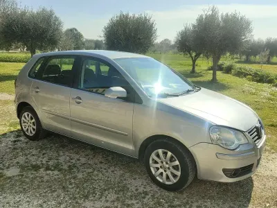 Usata VW Polo Comfortline 69 CV (50 kW) 2008 Argento Utilitaria