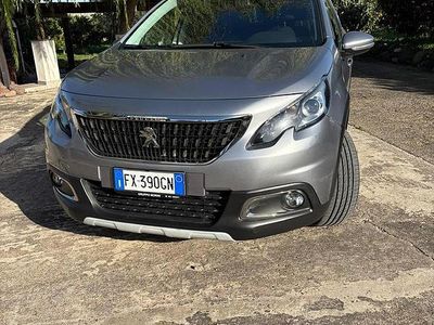 Usata Peugeot 2008 102 CV (75 kW) 2019 SUV