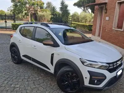 Usata Dacia Sandero Expression 101 CV (74 kW) 2023 Berlina