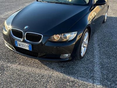 Usata BMW 320 Cabriolet 177 CV (130 kW) 2009 Nero Cabrio