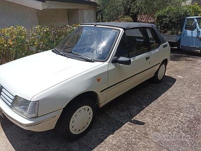 Usata Peugeot 205 54 CV (39 kW) 1991 Bianco Cabrio