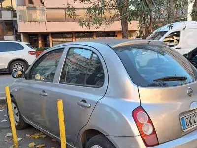 Usata Nissan Micra Visia 80 CV (58 kW) 2005 Argento Berlina