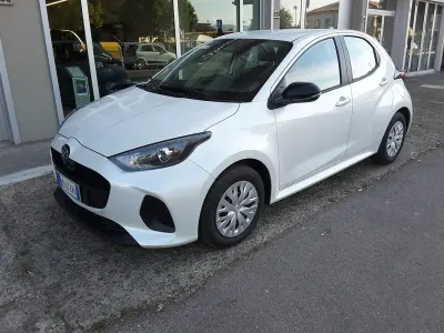Nuova Mazda 2 Prime-Line 116 CV (85 kW) 2026 Bianco Utilitaria