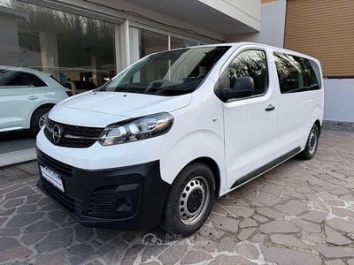 Usata Opel Vivaro-e Combi S 150 CV (110 kW) 2021 Bianco Monovolume