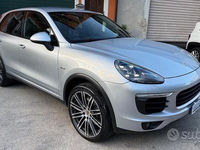 Usata Porsche Cayenne Platinum Edition 250 CV (183 kW) 2016 Grigio SUV