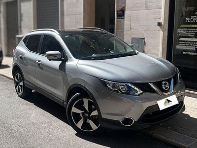 Grigio Usata 2016 Nissan Qashqai Tekna SUV | 11.950 € (Buon prezzo)