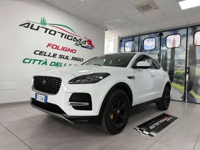 Usado Jaguar E-Pace 163 CV (119 kW) 2021 Blanco SUV