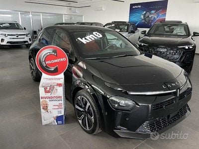 Nuova Lancia Ypsilon 101 CV (74 kW) 2025 Nero Utilitaria