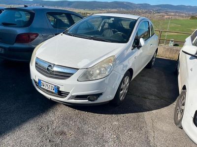 usata Opel Corsa 1.2 3 porte Club