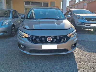 Usata Fiat Tipo Easy 95 CV (69 kW) 2017 Beige Berlina