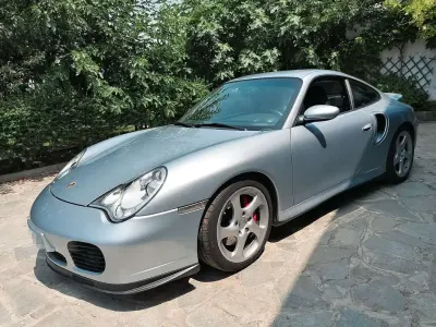 Usata Porsche 996 Turbo 420 CV (308 kW) 2003 Argento Coupé