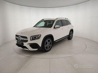 Mercedes GLB200