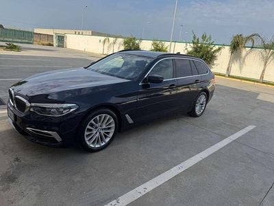 Usata BMW 520 Luxury Line 190 CV (139 kW) 2020 Blu/azzurro Station wagon