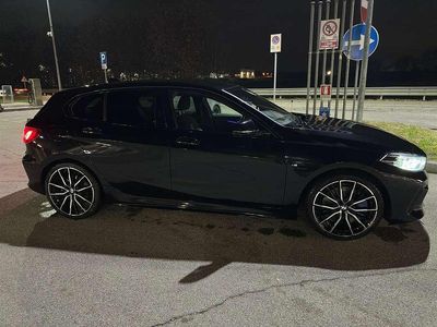 Usata BMW 120 M Sport 190 CV (139 kW) 2021 Nero Utilitaria