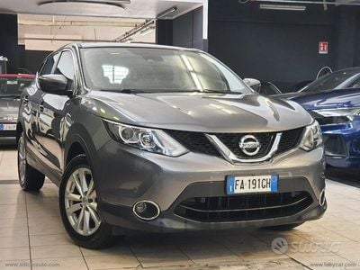 Usata Nissan Qashqai Tekna 110 CV (80 kW) 2015 Grigio SUV