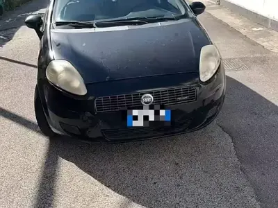 Usata Fiat Grande Punto 75 CV (55 kW) 2006 Nero Utilitaria