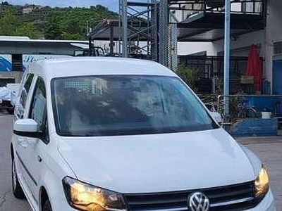 Begagnad VW Caddy Trendline 102 HK (75 kW) 2021 Vit Minibuss