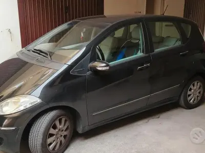 Usata Mercedes A180 109 CV (80 kW) 2008 Nero Berlina